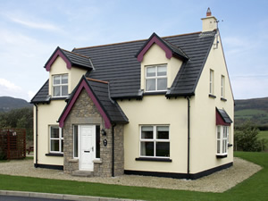 Self catering breaks at Rathmullan in Lough Swilly, County Donegal