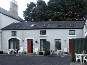 Self catering breaks at Ballyglunin in Athey, County Galway