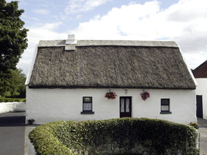 Self catering breaks at Galway in Galway City, County Galway