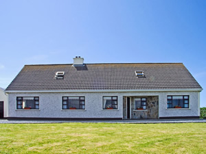 Self catering breaks at Carna in Connemara, County Galway