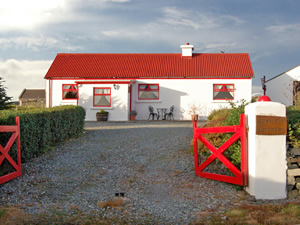 Self catering breaks at Ballyconneely in Connemara, County Galway