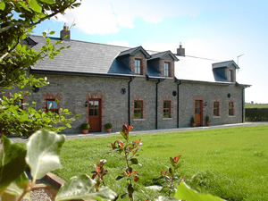 Self catering breaks at Castlebellingham in East Coast, County Louth