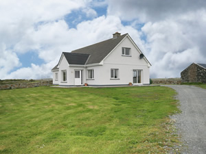 Self catering breaks at Ballyconneely in Connemara, County Galway