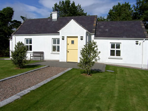 Self catering breaks at Kilkeel in Carlingford Lough, County Down