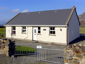 Self catering breaks at Glencolumbkille in killybegs, County Donegal