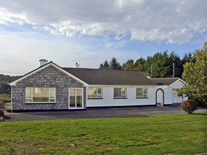Self catering breaks at Crolly in Gweedore Bay, County Donegal