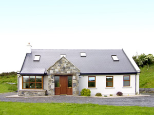 Self catering breaks at Westport in Clew Bay, County Mayo