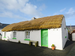 Self catering breaks at Glencolumbkille in killybegs, County Donegal