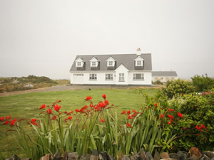 Self catering breaks at Ballyconneely in Galway Bay, County Galway