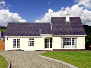 Self catering breaks at Moville in Inishowen Peninsula, County Donegal