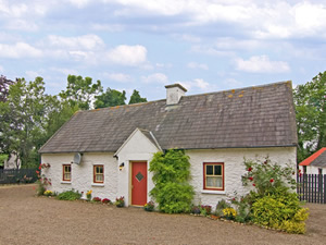 Self catering breaks at Dundrum in Cashel, County Tipperary