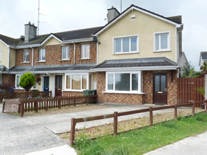 Self catering breaks at Courtown in Courtown Seaside Resort, County Wexford