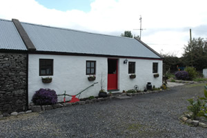 Self catering breaks at Castlebar in Clew Bay, County Mayo