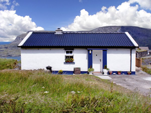 Self catering breaks at Glencolumbkille in killybegs, County Donegal