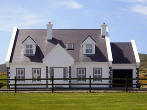 Self catering breaks at Roundstone in Connemara, County Galway