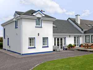 Self catering breaks at Ballyferriter in Dingle Peninsula, County Kerry