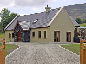 Self catering breaks at Killarney in Gap of Dunloe, County Kerry