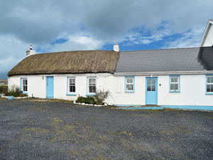 Self catering breaks at Greencastle in Inishowen Peninsula, County Donegal