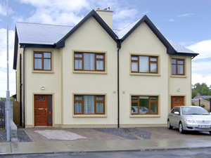 Self catering breaks at Ennistimon in Lahinch, County Clare
