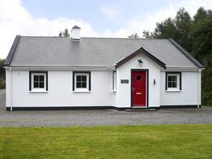 Self catering breaks at Glenbeigh in Ring of Kerry, County Kerry