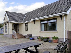 Self catering breaks at Cushendun in Ballymena, County Antrim