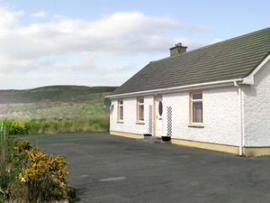 Self catering breaks at Glenties in Donegal Bay, County Donegal