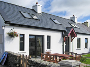 Self catering breaks at Annascaul in Dingle Peninsula, County Kerry