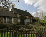 Hillside Cottage in Swerford, Oxfordshire, Central England