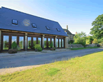 Hayloft Cottage in Lyneham, Oxfordshire, Central England