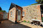 Courtyard Cottage in Stiffkey, Norfolk