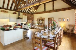 Self catering breaks at Cromwells Manor in near Nantwich, Cheshire