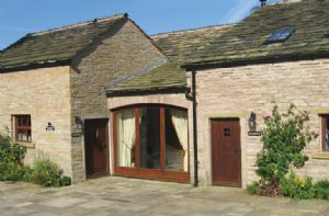 Self catering breaks at Orchard Cottage in Rainow, Cheshire