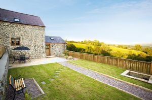 Self catering breaks at Teal Cottage in Cwmdu, Carmarthenshire