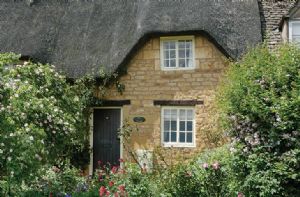 Self catering breaks at Rose Cottage in Ebrington, Gloucestershire