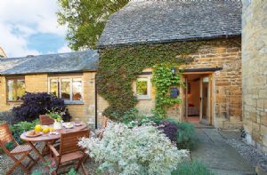 Self catering breaks at Hay Loft in Stanton, Gloucestershire