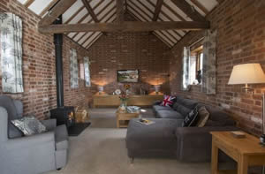 Self catering breaks at Sandfields Barn in Stratford-upon-Avon, Warwickshire