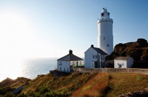 Self catering breaks at Landward Cottage in Start Point Lighthouse, Devon