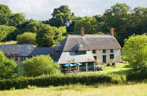 Self catering breaks at Chubbs Farm in Axminster, Devon