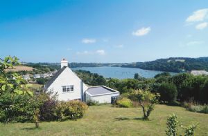 Self catering breaks at Penveron in Dittisham, Devon