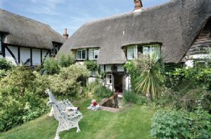 Self catering breaks at Spring Cottage in Chilbolton, Hampshire