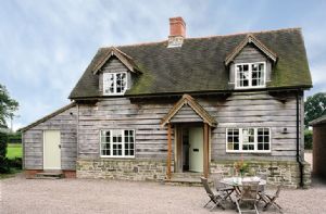 Self catering breaks at Bearwood Cottage in Pembridge, Herefordshire