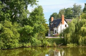Self catering breaks at Pool Head Cottage in Westhide, Herefordshire