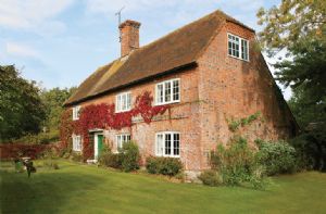 Self catering breaks at Church Elms Farm in Woodchurch, Kent