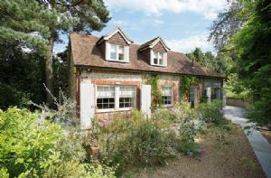 Self catering breaks at Coach House in Sevenoaks, Kent