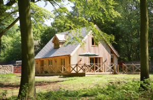 Self catering breaks at Deerpark Lodge in Ashby-de-la-Zouch, Leicestershire