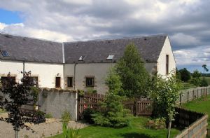 Self catering breaks at Mackenzie Cottage in Killen, Ross-shire