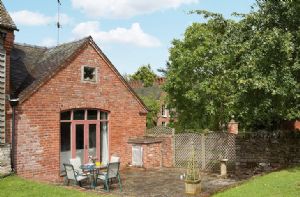 Self catering breaks at The Coach House in Bridgnorth, Shropshire