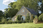 Coach House in Hawling, Gloucestershire