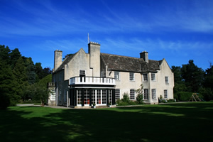 Self catering breaks at Arts and Crafts Country House in Elgin, Morayshire