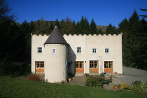 Self catering breaks at Tower House and Cottage in Balbeggie, Perthshire
